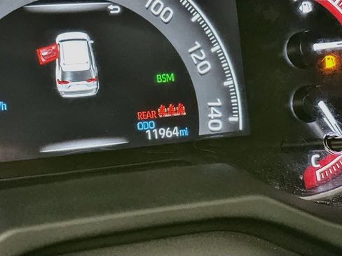 Used 2025 Toyota RAV4 XLE FWD image 20
