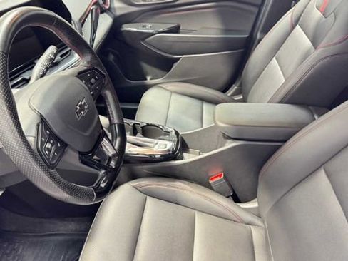 Used 2025 Chevrolet Trax LT w/ Driver Confidence Package image 21