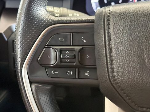 Used 2025 Toyota 4Runner TRD Off-Road Premium w/ Tow Technology Package AWD/4WD image 30