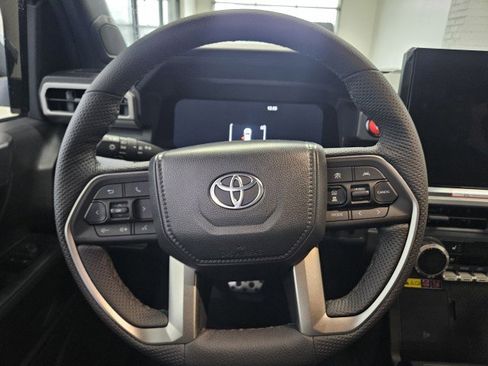 Used 2025 Toyota Tacoma TRD Sport w/ TRD Sport Premium Package image 18