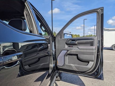 Used 2023 GMC Sierra 1500 AT4X image 61