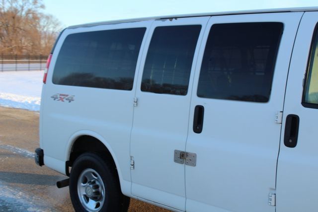 Used 2012 Chevrolet Express 2500 LT w/ LT Preferred Equipment Group RWD image 6