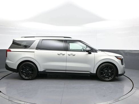 New 2026 Kia Carnival SX w/ SX Dark Edition Package FWD image 5