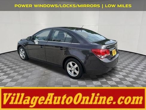 Used 2014 Chevrolet Cruze LT FWD image 2