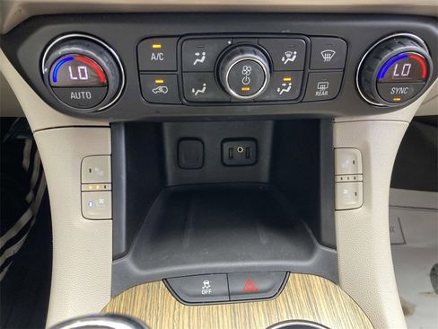 Used 2018 GMC Acadia Denali w/ Technology Package image 19