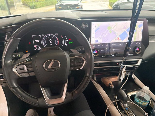 Used 2024 Lexus RX 350 Premium w/ Convenience Package FWD image 2