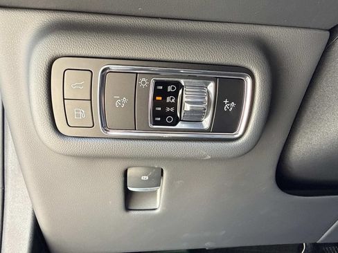 New 2026 Lincoln Nautilus Premier w/ Equipment Group 102A AWD/4WD image 30