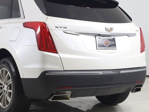 Used 2018 Cadillac XT5 Luxury w/ Driver Awareness Package FWD image 24