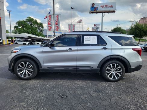 Certified 2023 Ford Explorer ST-Line w/ Class IV Trailer Tow Package RWD image 7