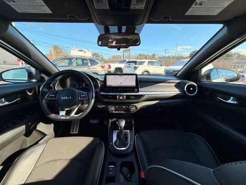 Used 2023 Kia Forte GT-Line w/ GT-Line Premium Package image 16