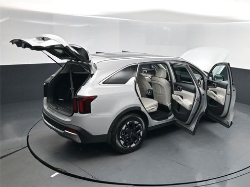 New 2026 Kia Sorento S image 34