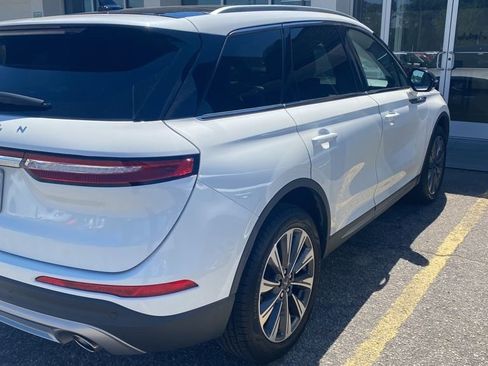 Used 2020 Lincoln Corsair Reserve w/ Elements Package image 3