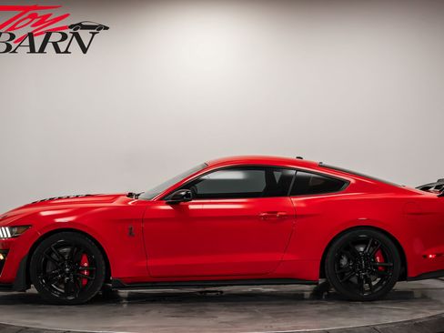 Used 2020 Ford Mustang Shelby GT500 w/ Technology Package image 2