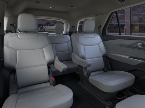 New 2026 Ford Explorer Active w/ Active Comfort Package AWD/4WD image 11