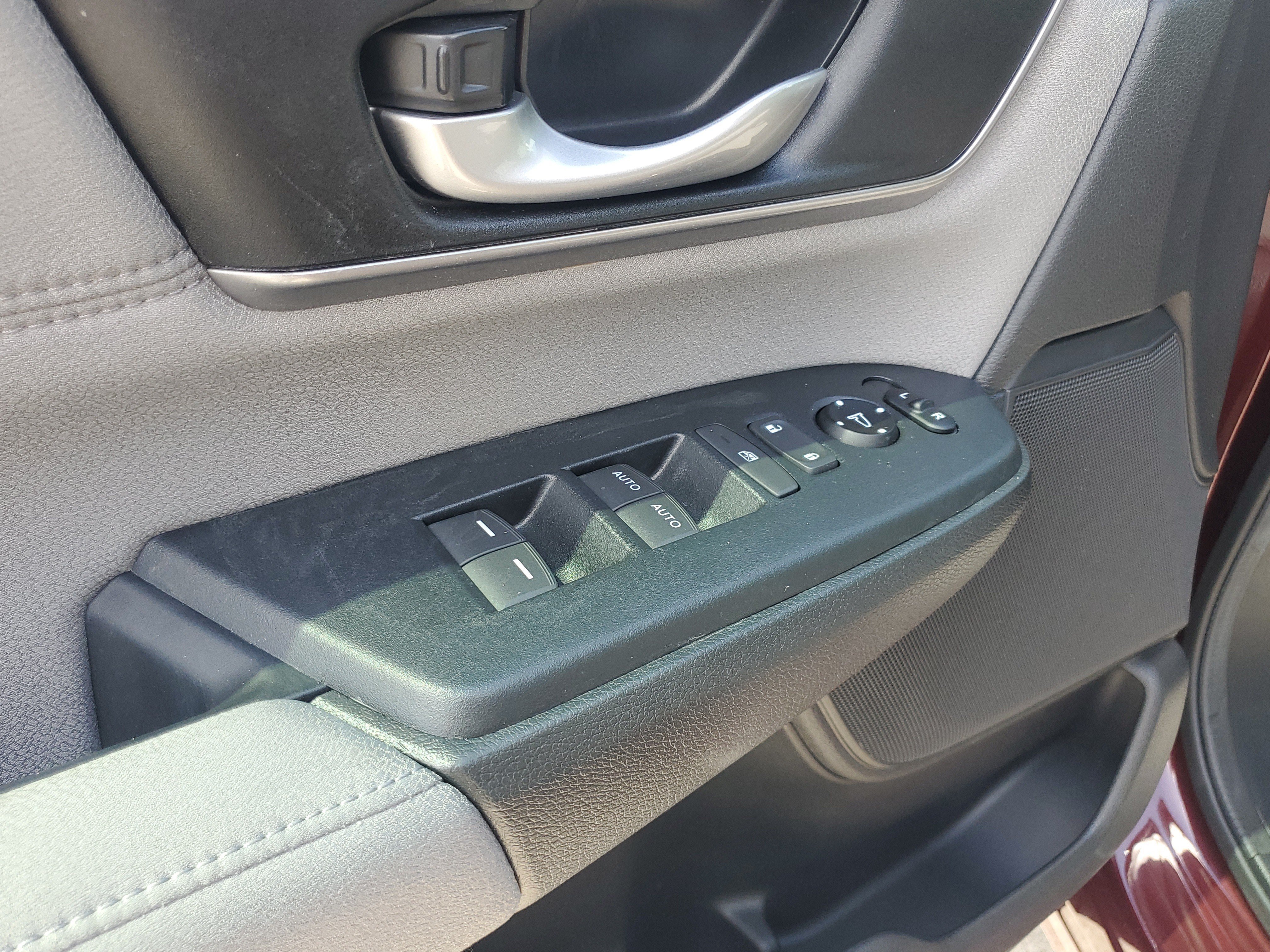 Used 2019 Honda CR-V EX image 22