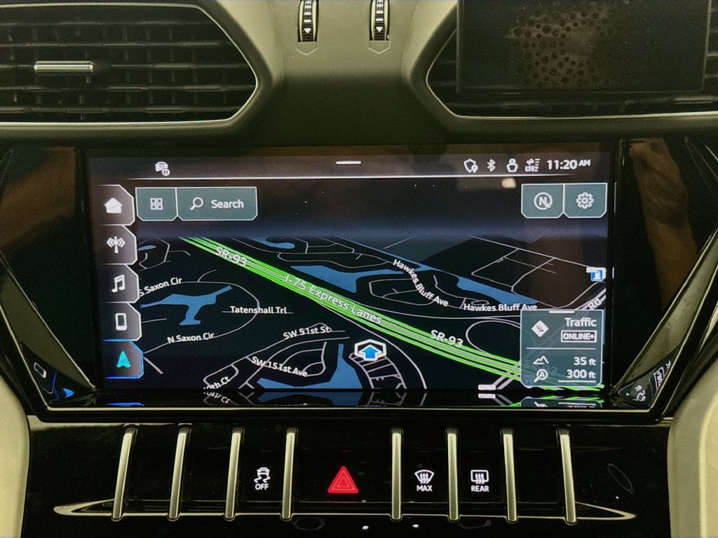 Used 2022 Lamborghini Urus AWD/4WD image 13