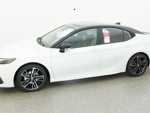 New 2026 Toyota Camry XSE FWD image 5
