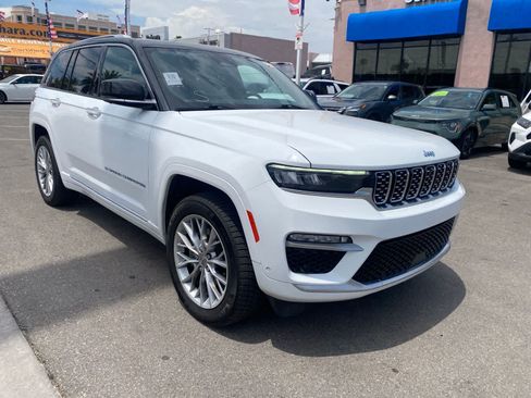 Used 2023 Jeep Grand Cherokee Summit w/ Advanced Protech Group IV AWD/4WD image 3