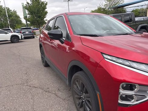 Used 2023 Mitsubishi Eclipse Cross LE AWD/4WD image 3