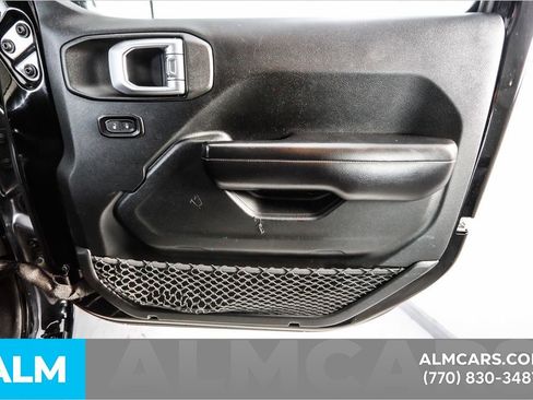 Used 2018 Jeep Wrangler Unlimited Sport image 45