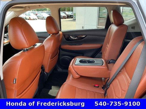 Used 2017 Nissan Rogue SL w/ SL Premium Package AWD/4WD image 31