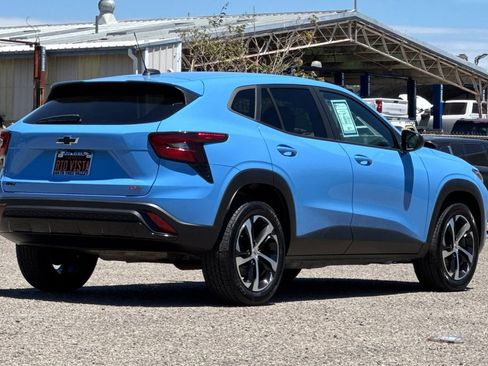 Used 2024 Chevrolet Trax RS FWD image 4