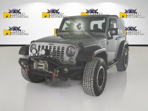 Used 2015 Jeep Wrangler Sport w/ Connectivity Group AWD/4WD image 1