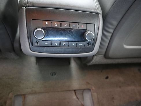 Used 2016 Chevrolet Traverse LT w/ Traveler's Package FWD image 18