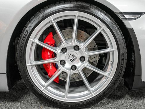 Used 2016 Porsche Boxster Spyder image 42