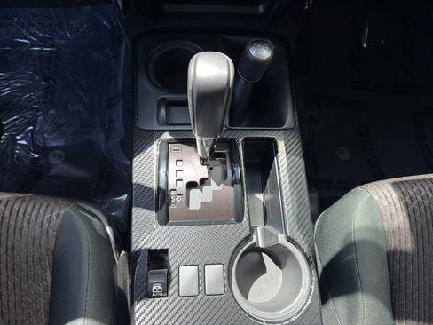 Used 2020 Toyota 4Runner TRD Off-Road image 23