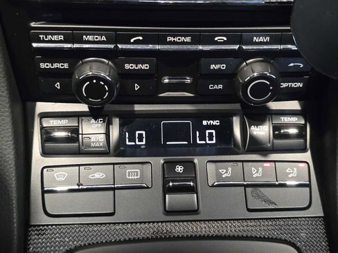 Used 2016 Porsche 911 GT3 RS RWD image 26