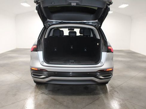 Used 2024 Lincoln Nautilus Reserve image 14