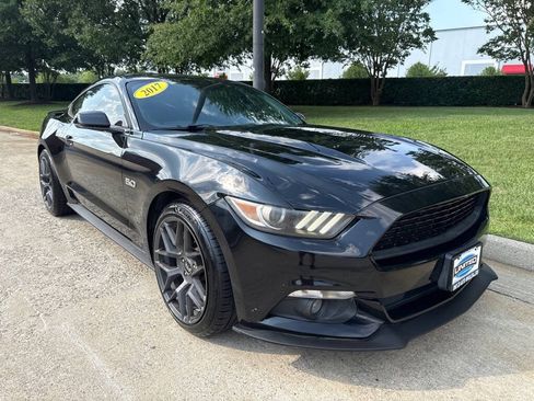 Used 2017 Ford Mustang GT Premium w/ Equipment Group 401A RWD image 1