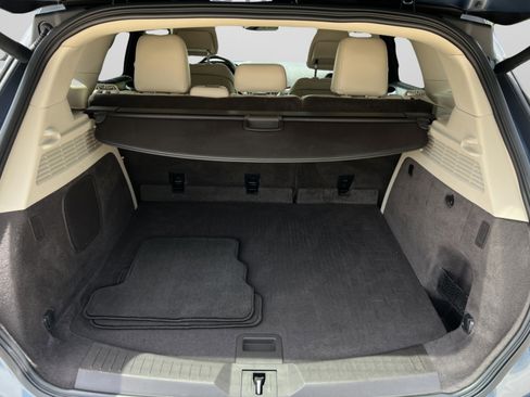 Used 2018 Lincoln MKC Select w/ Select Plus Package FWD image 25