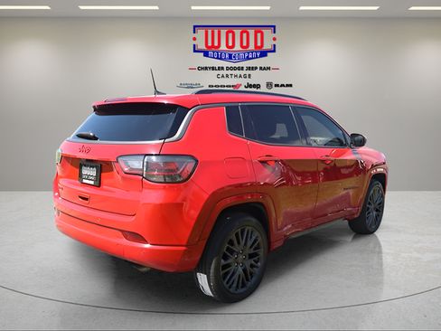 Used 2022 Jeep Compass Limited w/ (RED) Package AWD/4WD image 3