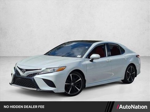 Used 2020 Toyota Camry XSE w/ Navigation Package FWD image 1