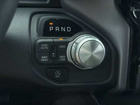 Used 2025 RAM 1500 Laramie AWD/4WD image 30