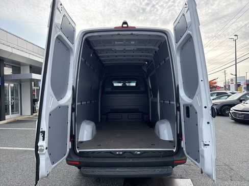 Used 2024 Mercedes-Benz Sprinter 144 Cargo image 6
