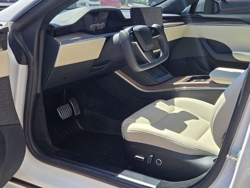 Used 2022 Tesla Model S AWD/4WD image 12