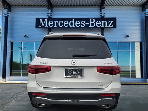New 2025 Mercedes-Benz GLB 250 4MATIC image 5