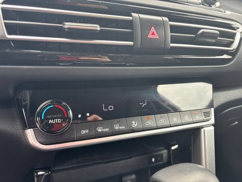 Used 2022 Kia Seltos SX w/ Sunroof Package AWD/4WD image 19