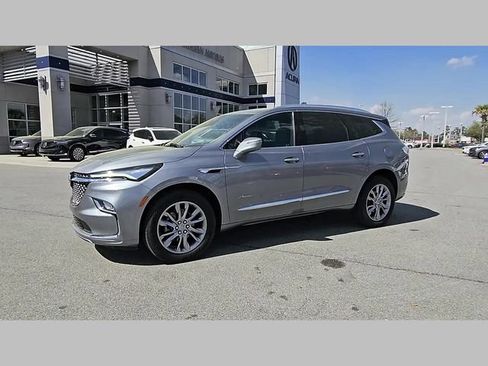 Used 2024 Buick Enclave Avenir w/ Trailering Package, 5000 lbs. FWD image 17