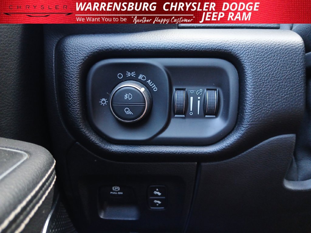 Used 2020 RAM 1500 Laramie w/ Sport Appearance Package AWD/4WD image 29