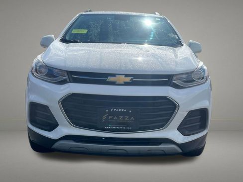 Used 2017 Chevrolet Trax LT w/ LT Convenience Package AWD/4WD image 9