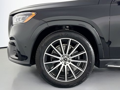 New 2026 Mercedes-Benz GLS 580 4MATIC image 10