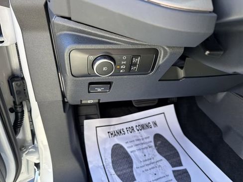 New 2025 Ford Bronco Outer Banks w/ Sasquatch Package image 17