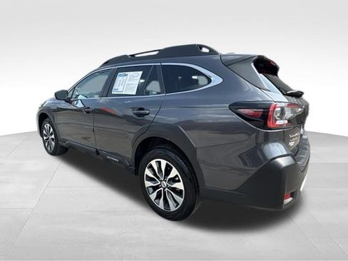 Used 2023 Subaru Outback Limited XT AWD/4WD image 11