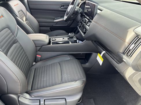 New 2026 Nissan Pathfinder Rock Creek w/ Rock Creek Premium Package image 25