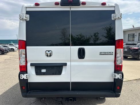 Used 2023 RAM ProMaster 2500 FWD image 14