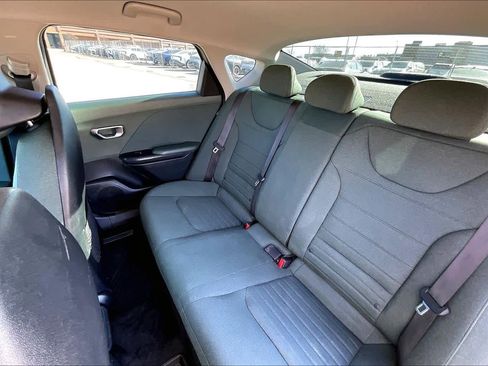 Certified 2025 Kia K4 EX image 28